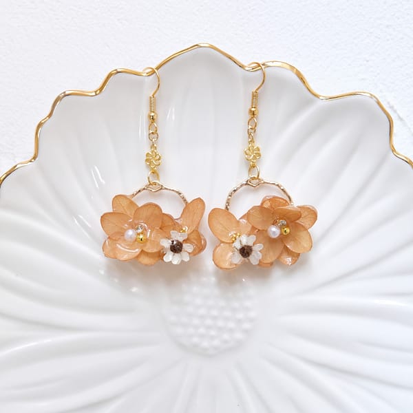 Preserved flower accessories (Earrings/Ring)